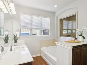 7906 Turnback Ledge TRL, Lago Vista TX 78645