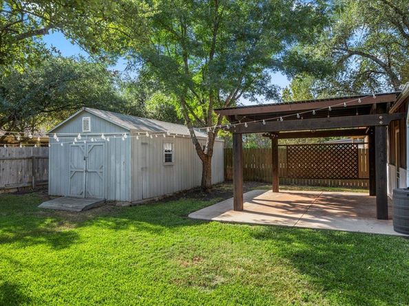 13321 Humphrey Dr, Austin TX 78729