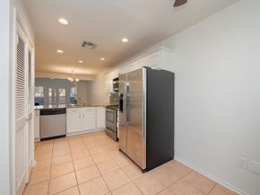 7211 Lakewood DR E118, Austin TX 78750