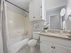 6486 Hart LN, Austin TX 78731