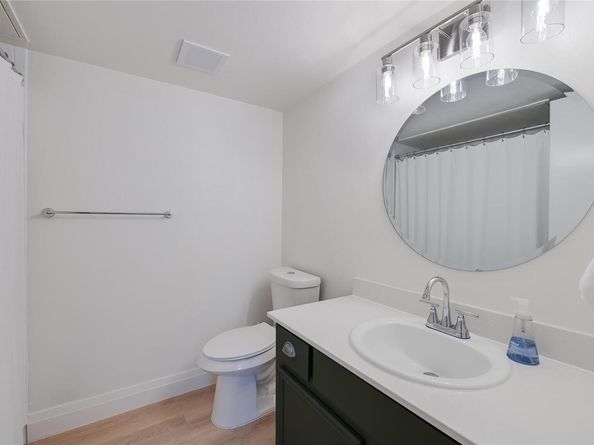 170 World Of Tennis SQ, Lakeway TX 78738