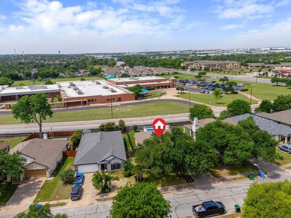 1500 Lochaline LOOP, Pflugerville TX 78660