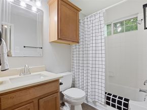 1481 E Old Settlers BLVD 1502, Round Rock TX 78664