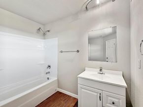 10613 Turkey Bend DR, Jonestown TX 78645