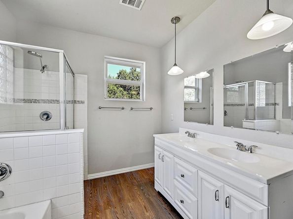 10613 Turkey Bend DR, Jonestown TX 78645