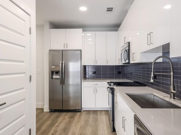 2213 Poquito ST 315, Austin TX 78722