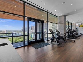 70 Rainey ST 1901, Austin TX 78701