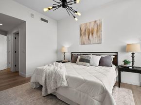 70 Rainey ST 1901, Austin TX 78701
