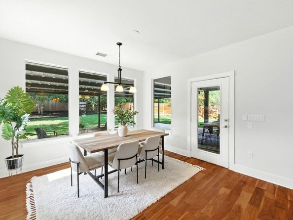 9901 San Luis TRL, Austin TX 78733