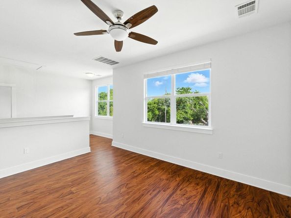 9901 San Luis TRL, Austin TX 78733