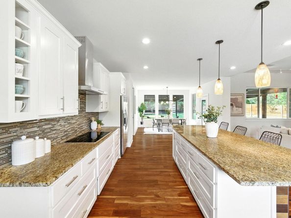 9901 San Luis TRL, Austin TX 78733