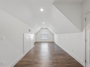 2004 E 8th ST, Austin TX 78702
