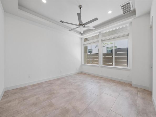 2004 E 8th ST, Austin TX 78702