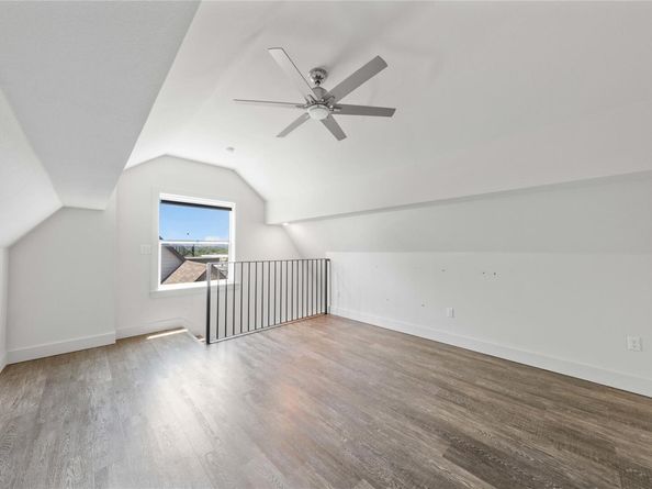 2004 E 8th ST, Austin TX 78702