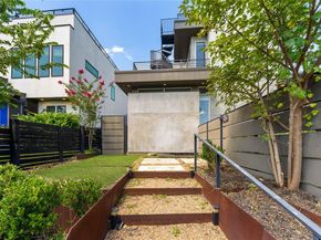 2004 E 8th ST, Austin TX 78702
