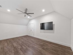 2004 E 8th ST, Austin TX 78702