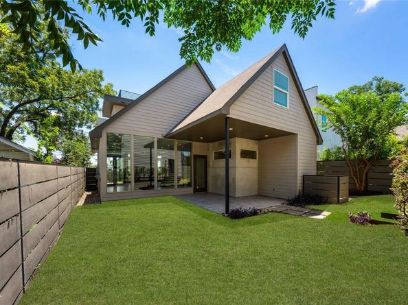 2004 E 8th ST, Austin TX 78702