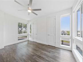 2004 E 8th ST, Austin TX 78702