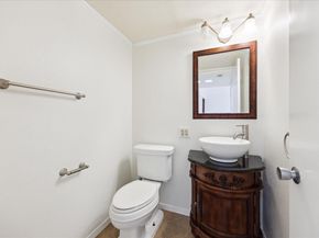 1801 Lavaca ST 2D, Austin TX 78701