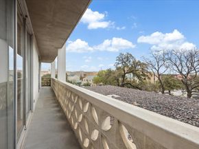 1801 Lavaca ST 2D, Austin TX 78701