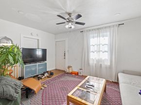 1202 E 29th ST B, Austin TX 78722