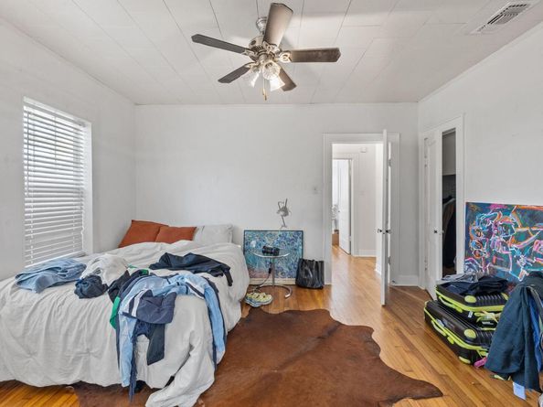 1202 E 29th ST B, Austin TX 78722