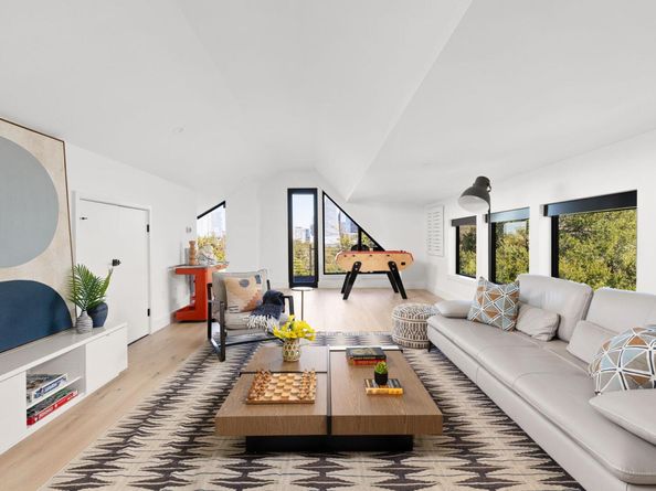 908 Retama ST, Austin TX 78704