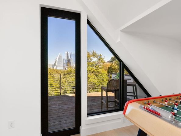 908 Retama ST, Austin TX 78704