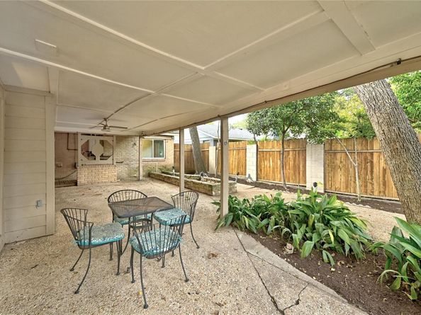 6701 Lexington RD, Austin TX 78757