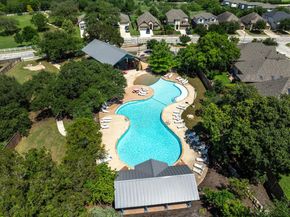 1009 Goldilocks LN, Manchaca TX 78652