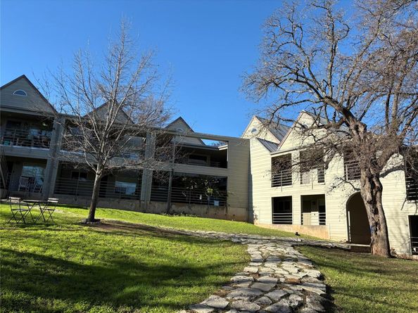 1514 Parker LN 111, Austin TX 78741