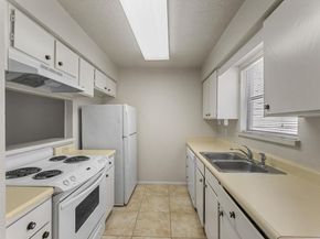 8400 Jamestown DR 406, Austin TX 78758