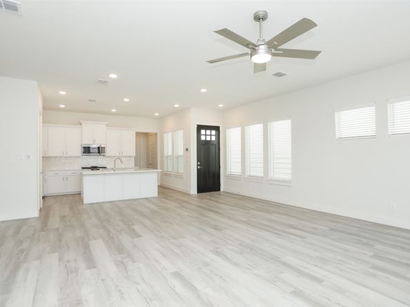 119A E 43rd Street, Houston TX 77018