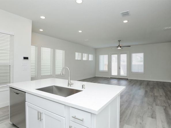 119A E 43rd Street, Houston TX 77018