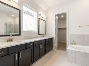 908A W 21st Street, Houston TX 77008