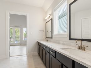 908A W 21st Street, Houston TX 77008