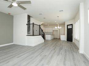 908A W 21st Street, Houston TX 77018