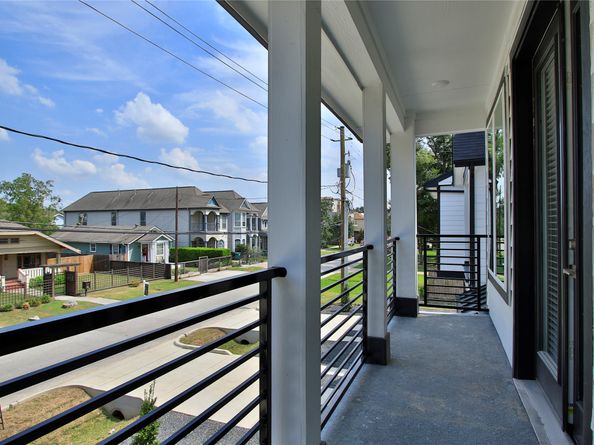 908A W 21st Street, Houston TX 77008