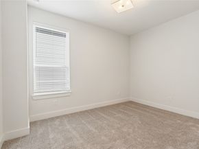 908A W 21st Street, Houston TX 77008