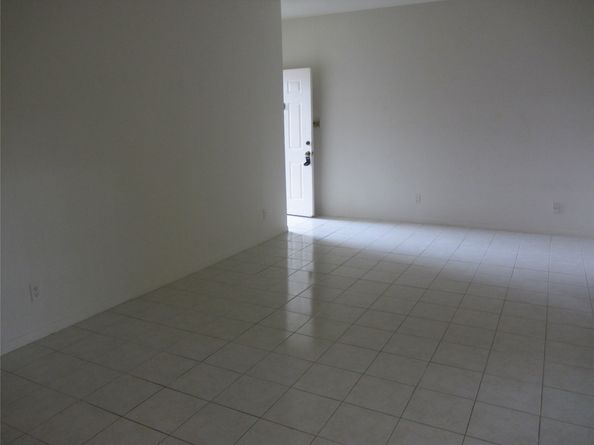 6500 Harbor Town Drive 2902, Houston TX 77036
