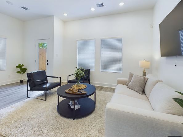 3019 Jensen Springs Lane, Houston TX 77026