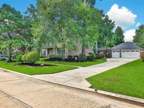 27 N Terrace Mill Circle, The Woodlands TX 77382