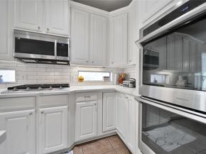27 N Terrace Mill Circle, The Woodlands TX 77382