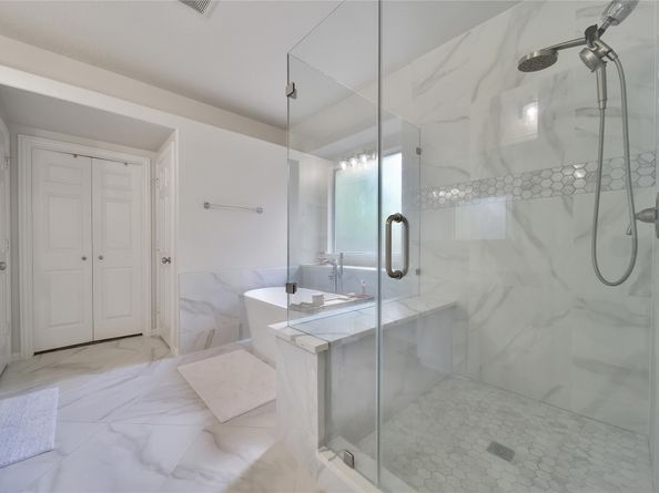 27 N Terrace Mill Circle, The Woodlands TX 77382