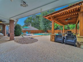 27 N Terrace Mill Circle, The Woodlands TX 77382