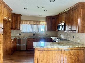 10107 Hollow Canyon Drive, Sugar Land TX 77498