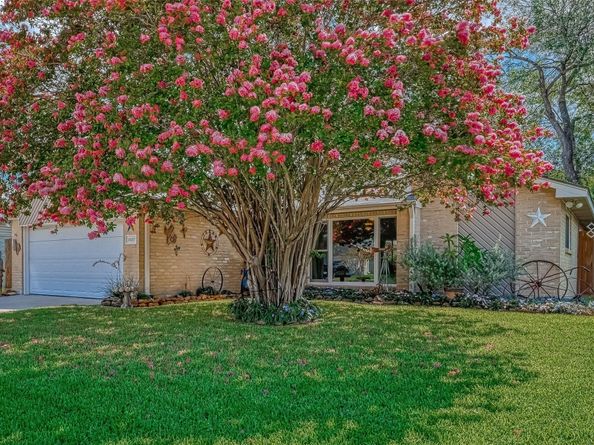 10107 Hollow Canyon Drive, Sugar Land TX 77498