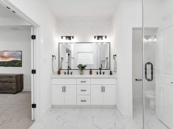 4802 Elysian Street C, Houston TX 77009