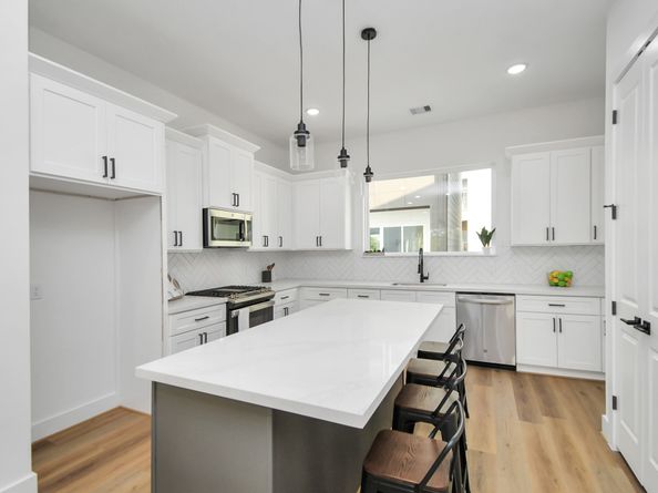 4802 Elysian Street C, Houston TX 77009