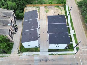 4802 Elysian Street C, Houston TX 77009